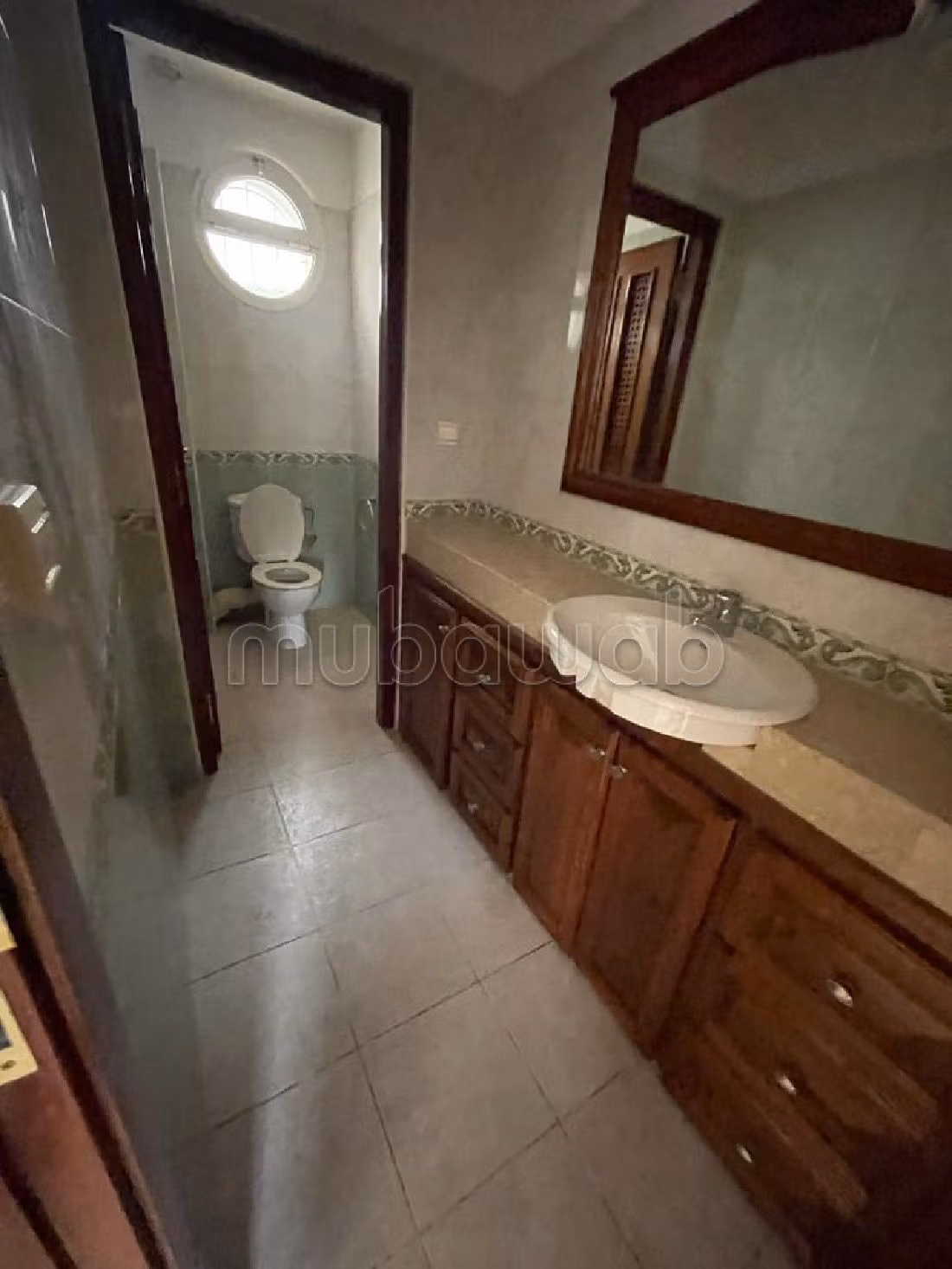 Esplendida villa en venta en Founti. Superficie 324 m². Jardín privado, trastero. 