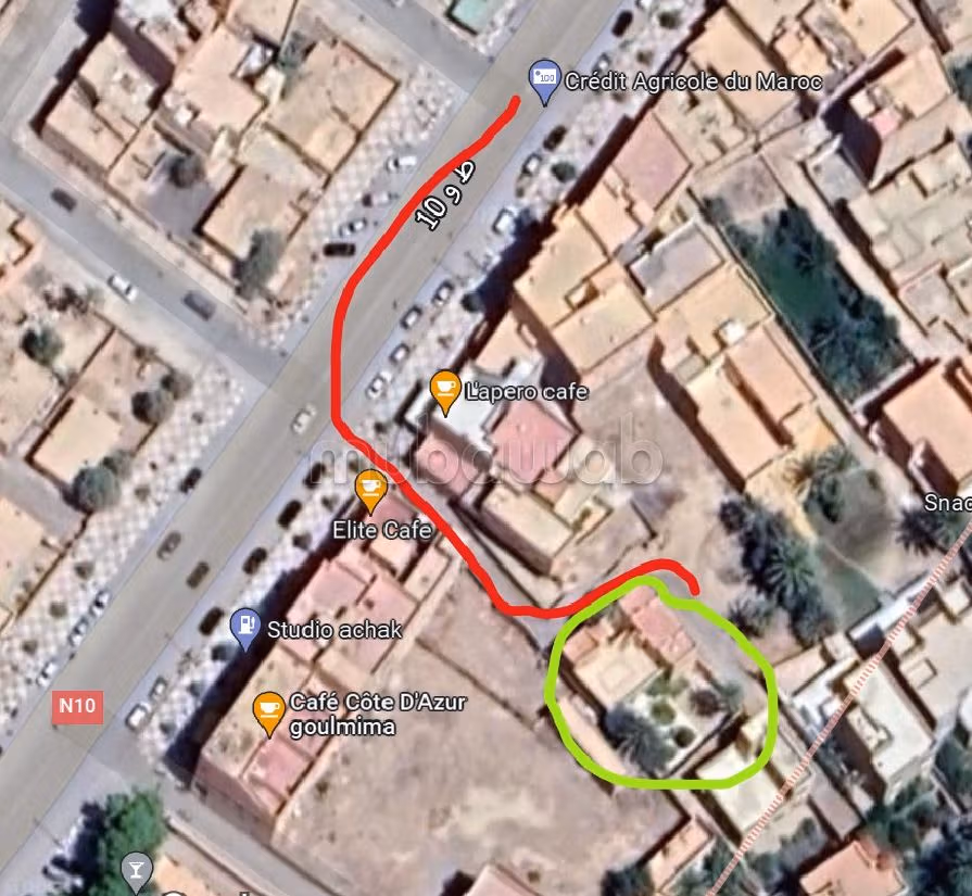 Vendita di riad. 4 camere da letto. Ammobiliato