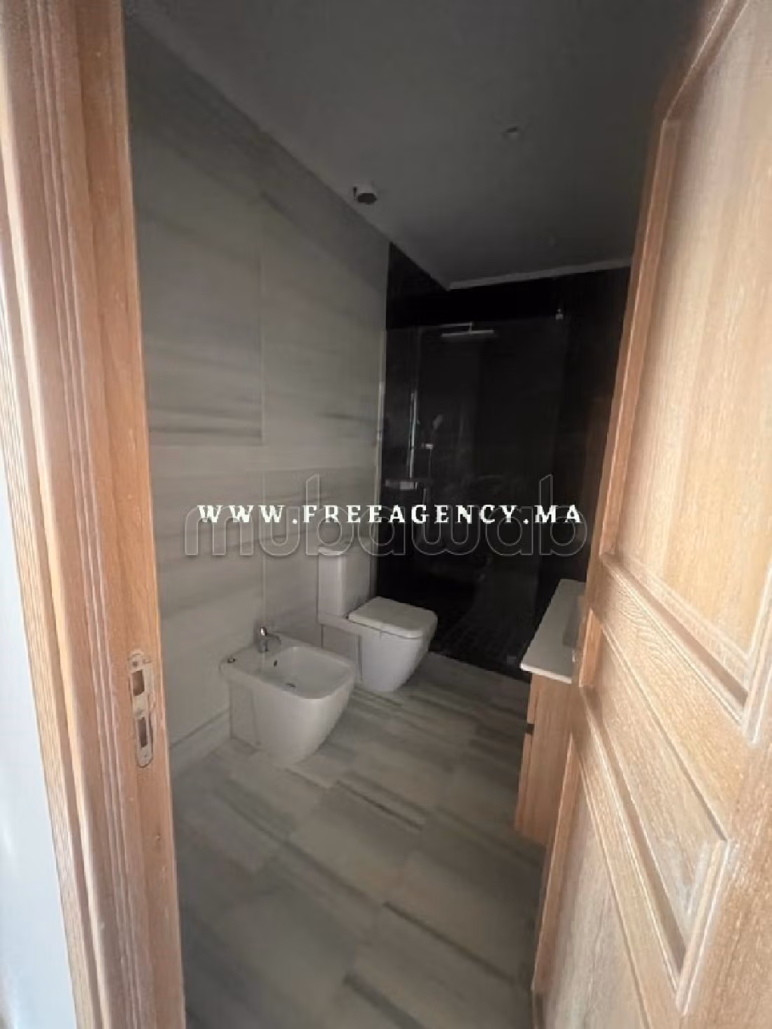 Luxury home for sale in Achakar. 5 beautiful rooms. Ample storage space. 