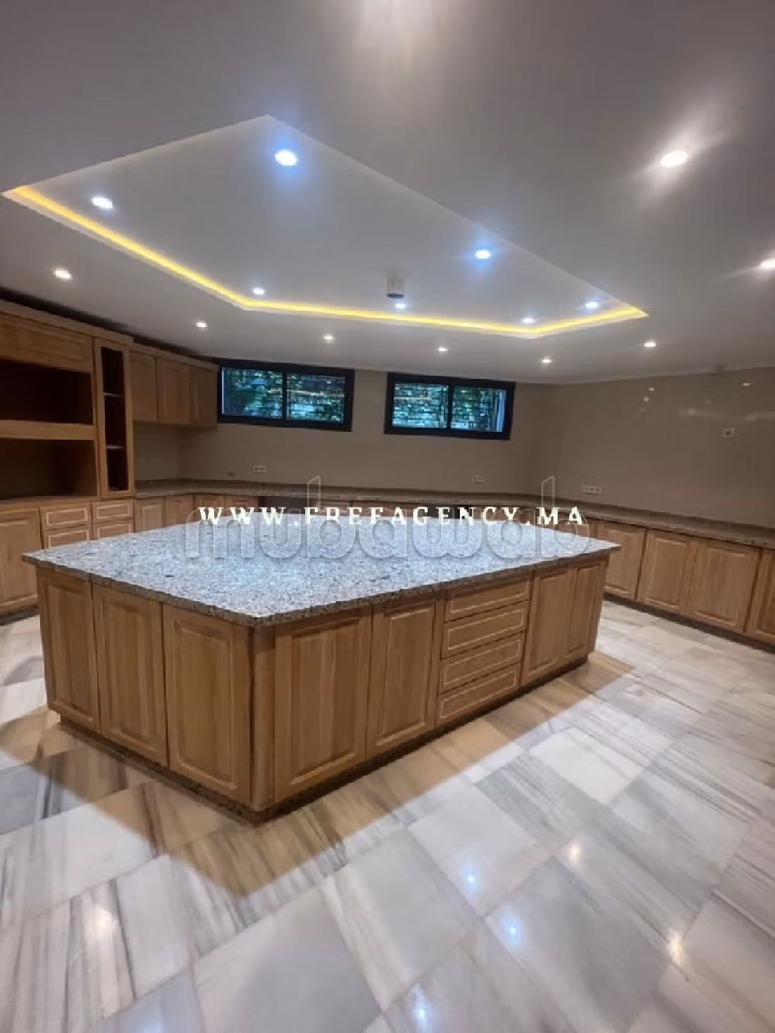 Luxury home for sale in Achakar. 5 beautiful rooms. Ample storage space. 