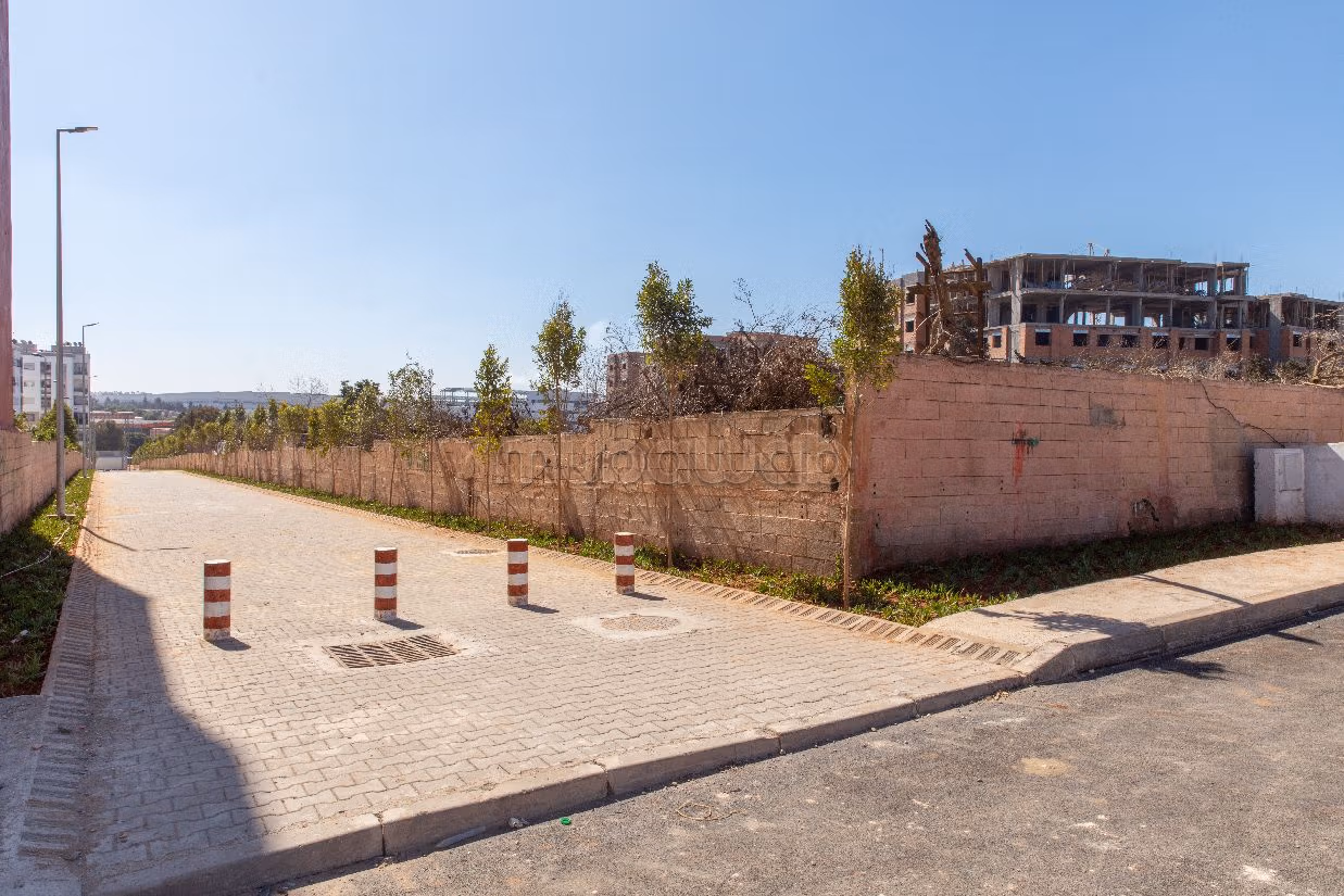 Terrain en vente à Lissasfa. 1 chambre