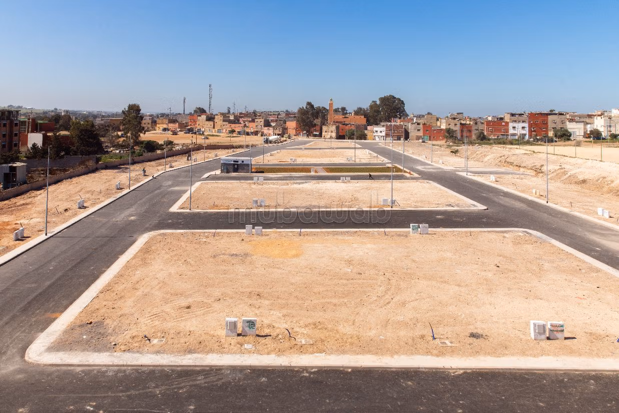 Terrain en vente à Lissasfa. 1 chambre