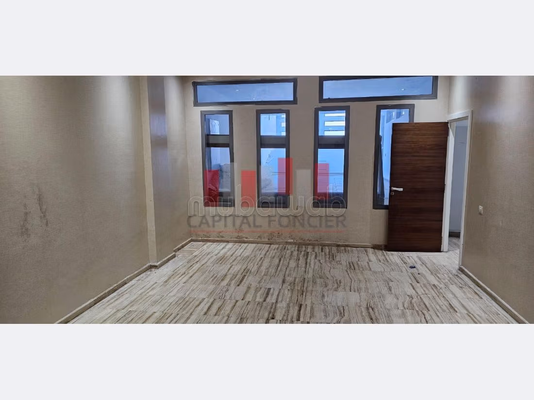 Meravigliosa villa in affitto a Californie. Superficie 450 m². Grande terrazzo