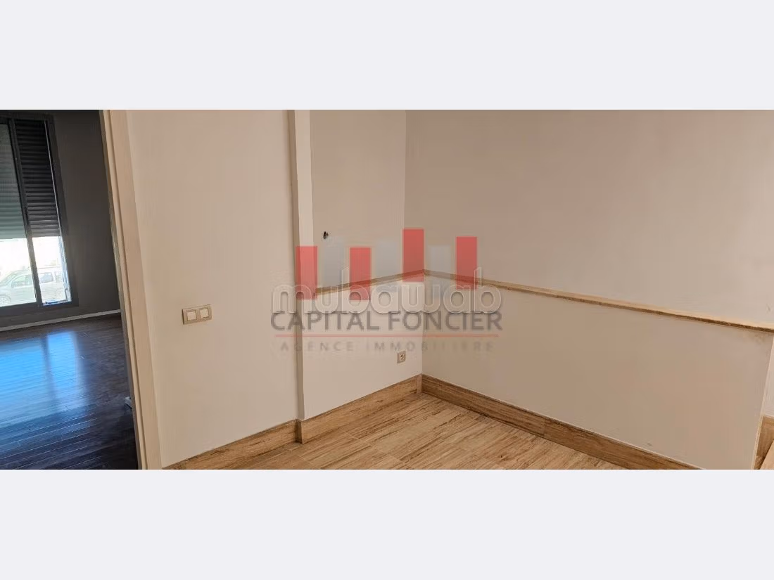 Meravigliosa villa in affitto a Californie. Superficie 450 m². Grande terrazzo