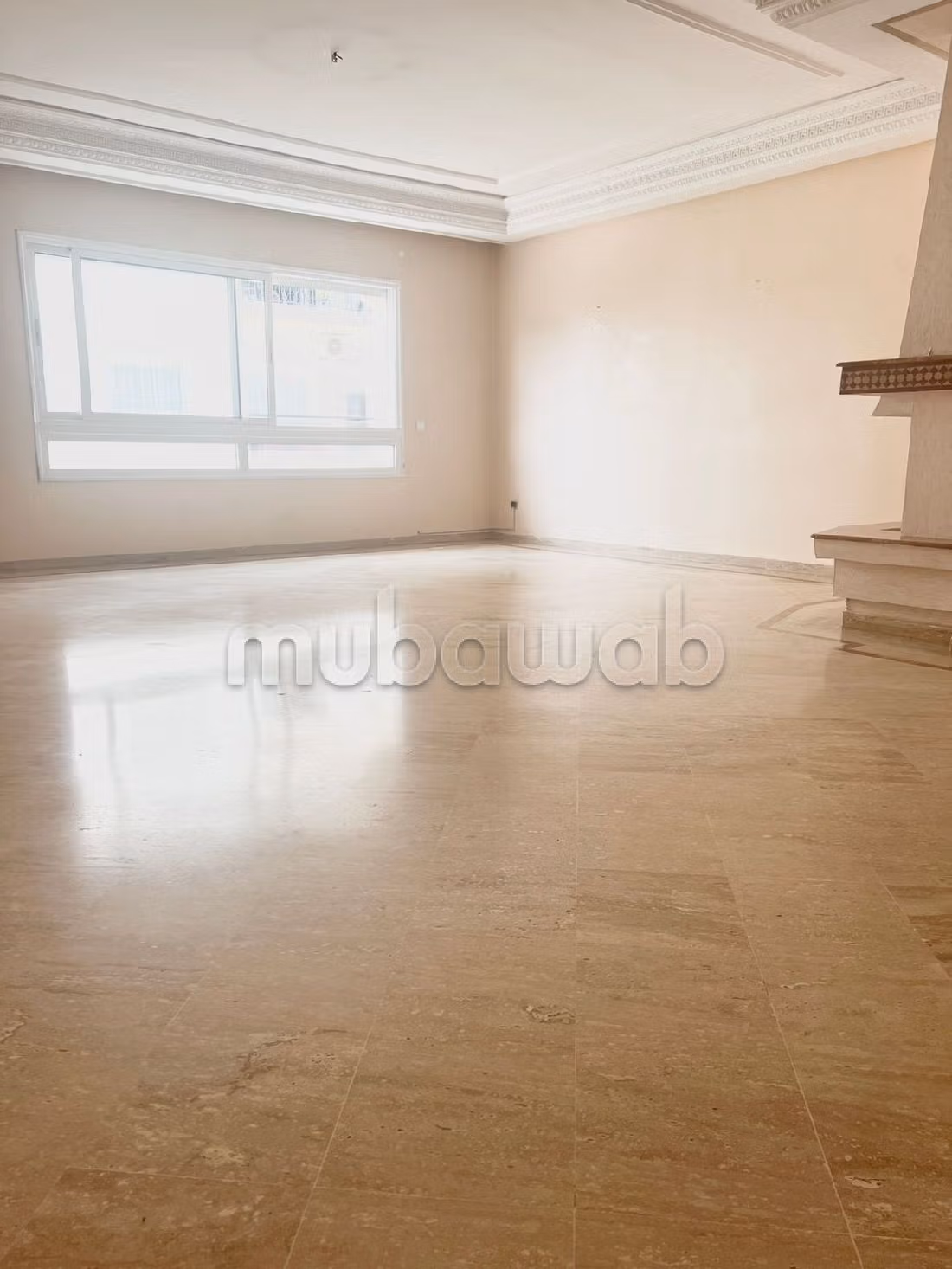 Rent an apartment in Racine. 4 large rooms. 