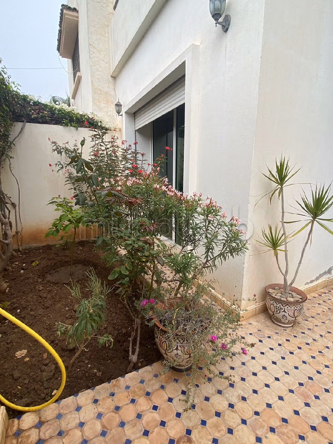 Fabulous villa for sale in Secteur Touristique. 5 beautiful rooms. Green areas, Balcony.