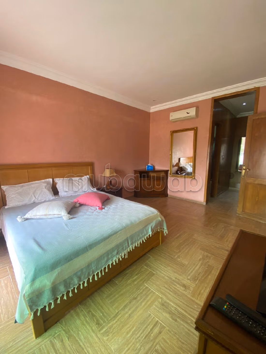 Fabulous villa for sale in Secteur Touristique. 5 beautiful rooms. Green areas, Balcony.