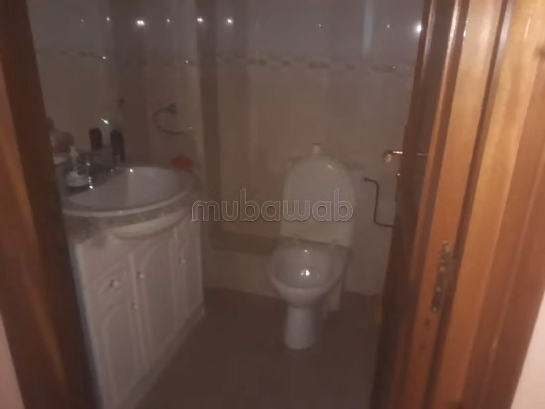 Apartment to purchase in Bourgogne Ouest. 3 beautiful rooms. No Lift. 