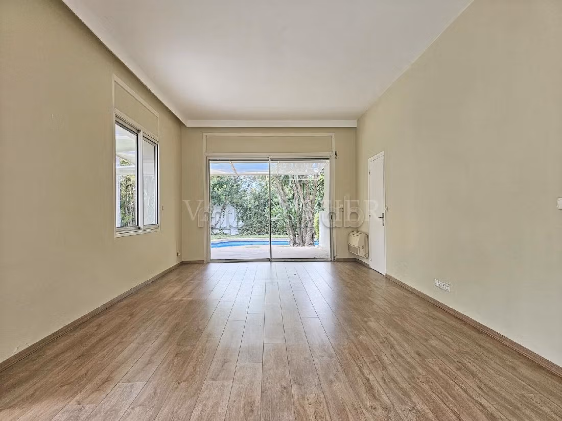 Location très belle villa 1288m2 avec piscine Chantilly, Casablanca