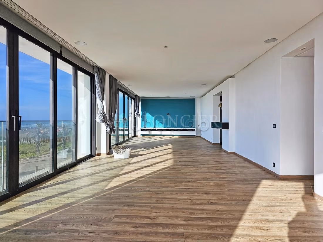 Location appartement exceptionnel 203m2 vue frontale sur mer Ain Diab, Casablanca