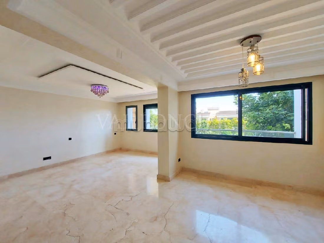 Location appartement 175m2 3chambres avec piscine et Rooftop, Bouskoura