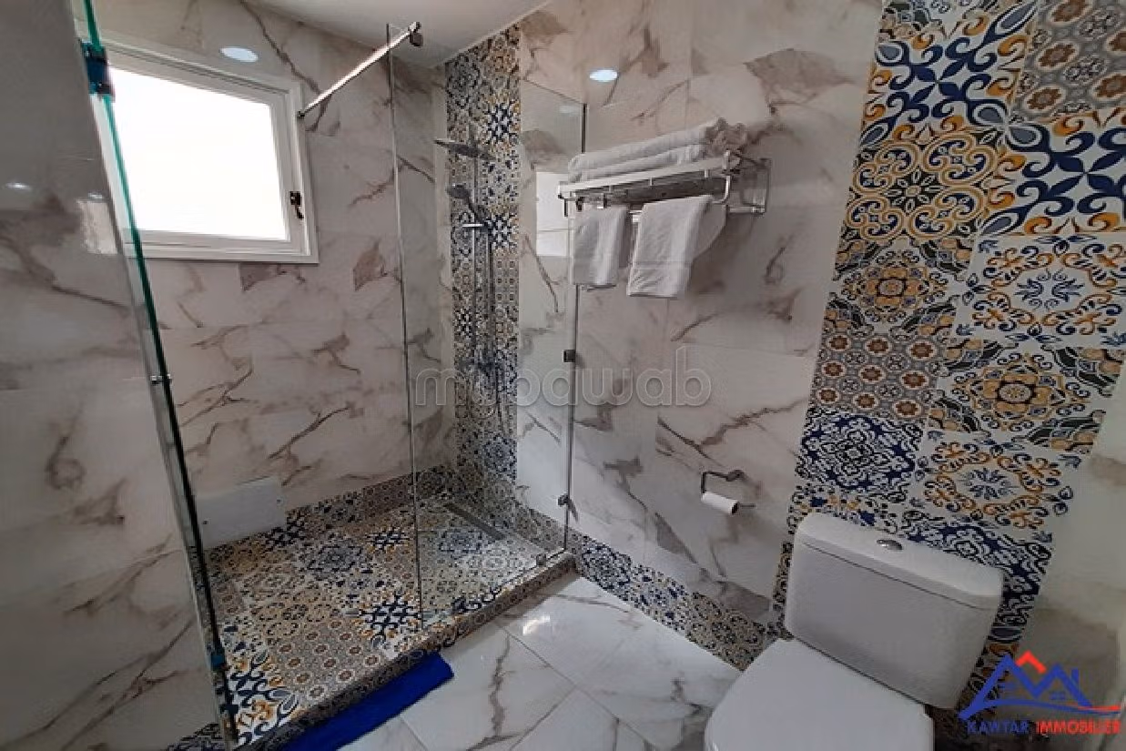 فيلا فخمة للبيع ب المدينة القديمة. 6 غرف رائعة. مفروشة