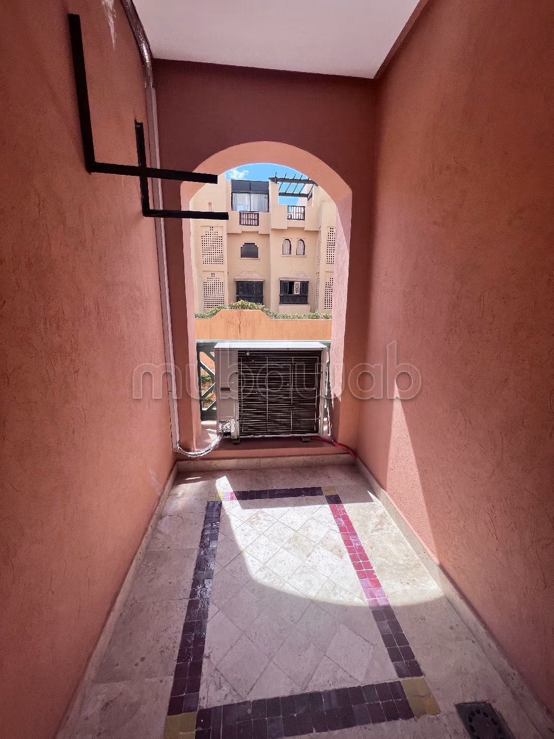 Appartement à louer à Agdal. Superficie 103 m². Bien meublé