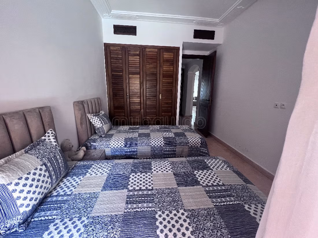 Appartement à louer à Agdal. Superficie 103 m². Bien meublé