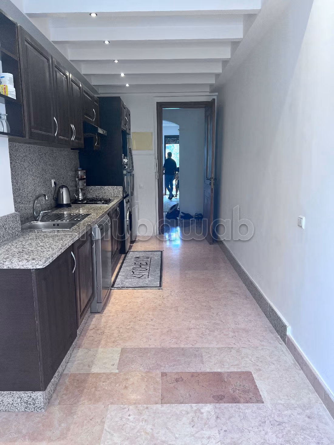 Appartement à louer à Agdal. Superficie 103 m². Bien meublé