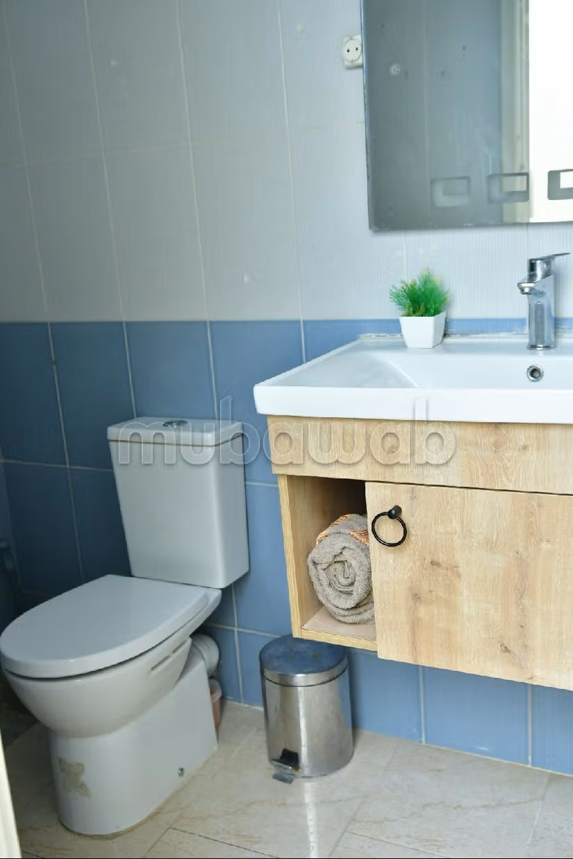 شقة للإيجار ب العوامة الغربية. المساحة الإجمالية 75 م². مفروشة. 