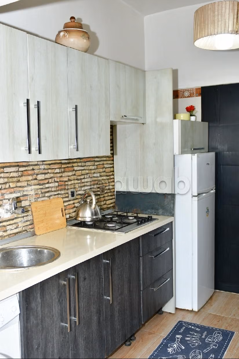 شقة للإيجار ب العوامة الغربية. المساحة الإجمالية 75 م². مفروشة. 