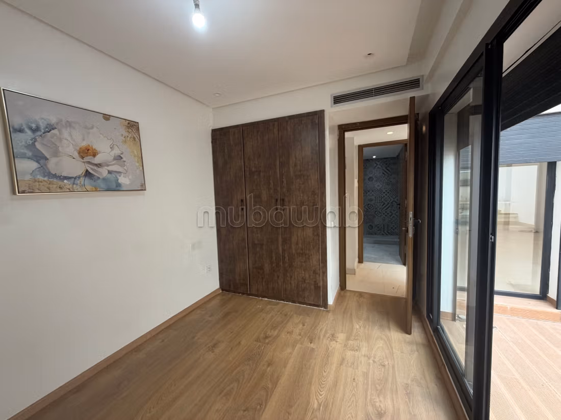 À vendre grand studio terasse à qrt palmier - Widok 4