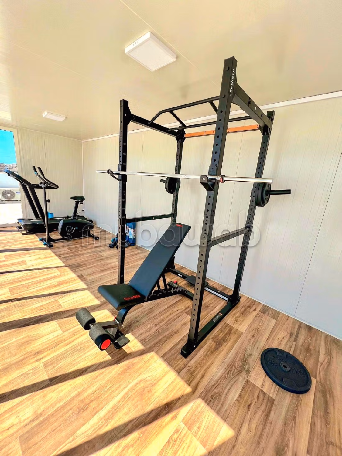 Rent this apartment in Palmier. 2 large rooms. Attic. 