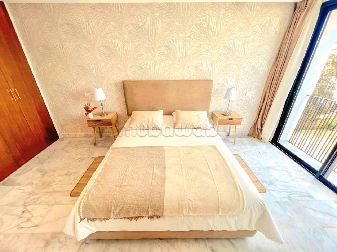 Rent this apartment in Palmier. 2 large rooms. Attic. 