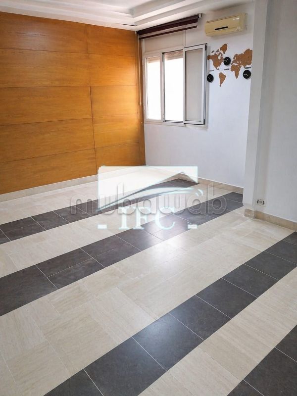 Bureau en 4 espaces 140m² CUN IFCU84