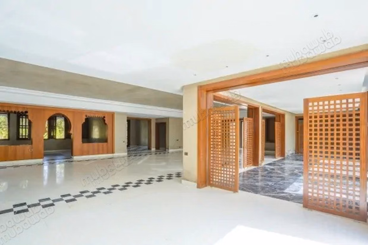 Luxueuse villa à vendre à Souissi