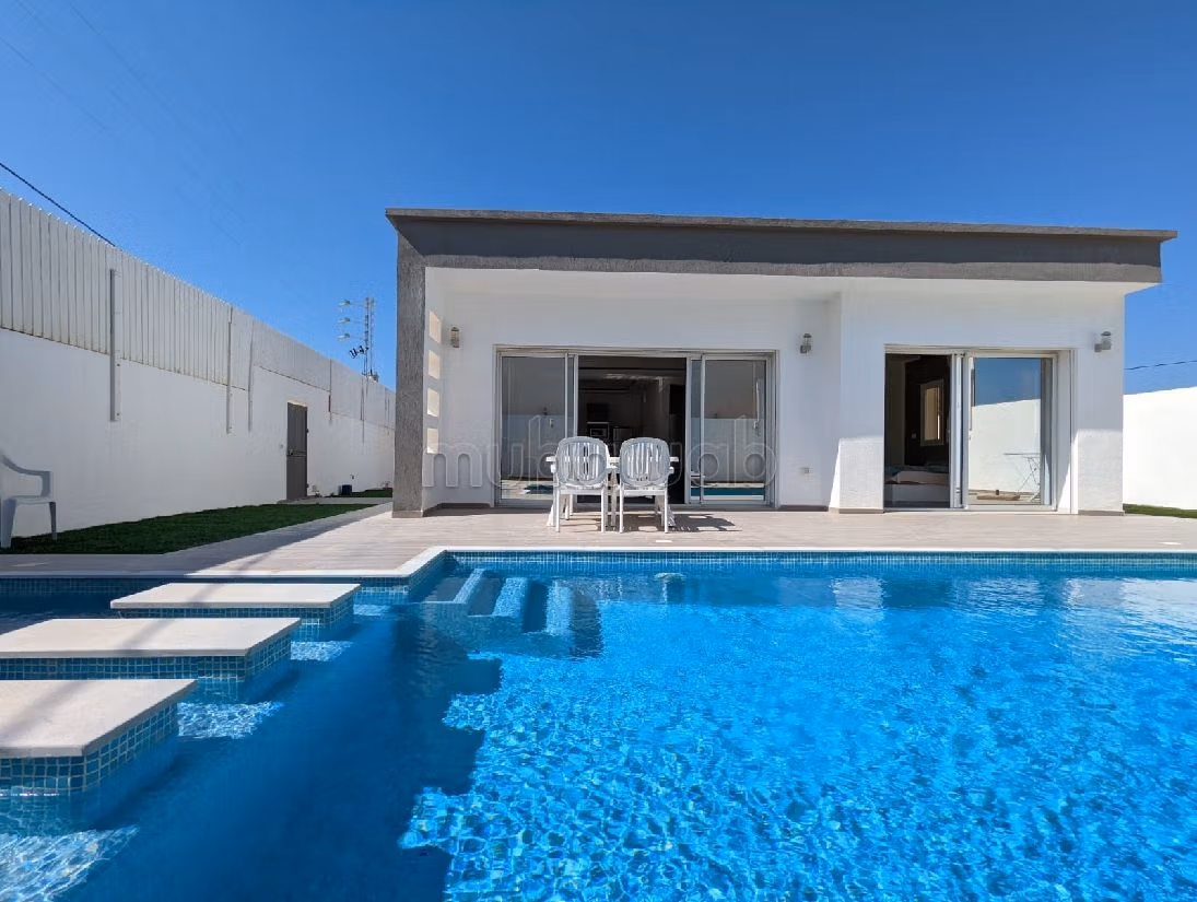 Villa di lusso in vendita a Djerba. 5 locali spaziosi. ammobiliato. 
