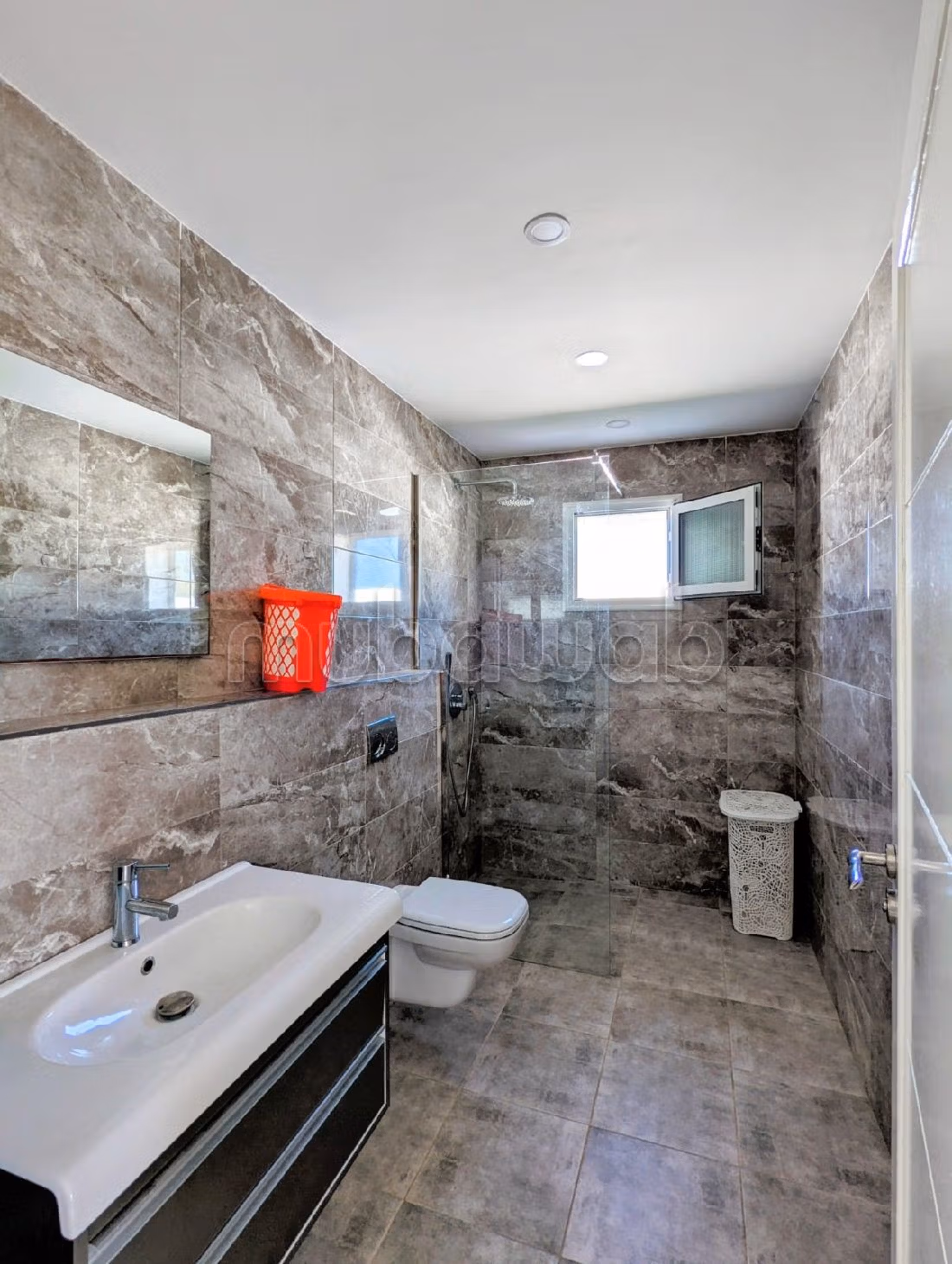 Villa di lusso in vendita a Djerba. 5 locali spaziosi. ammobiliato. 