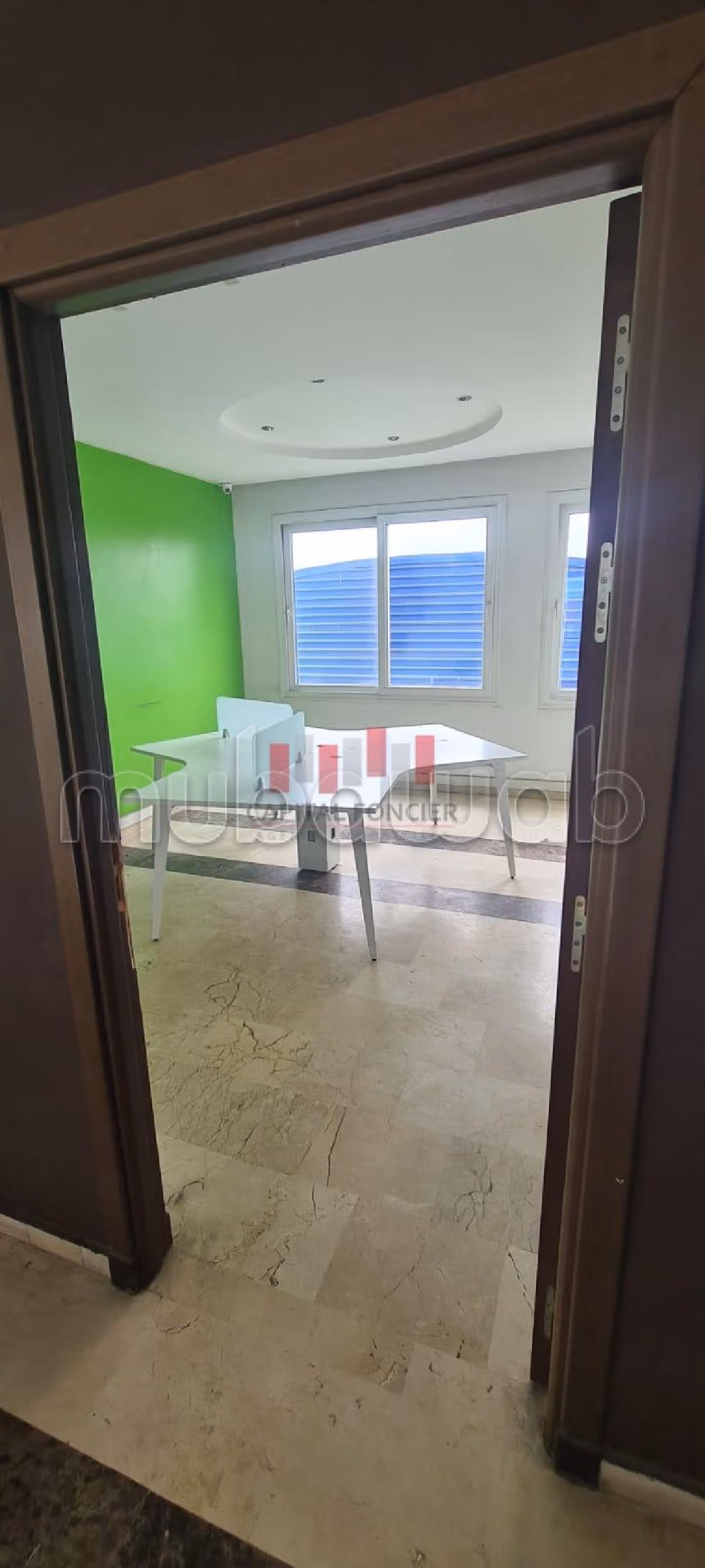 Affitta il locale commerciale perfetto per te a Aïn Sebaâ. Superficie 575 m²