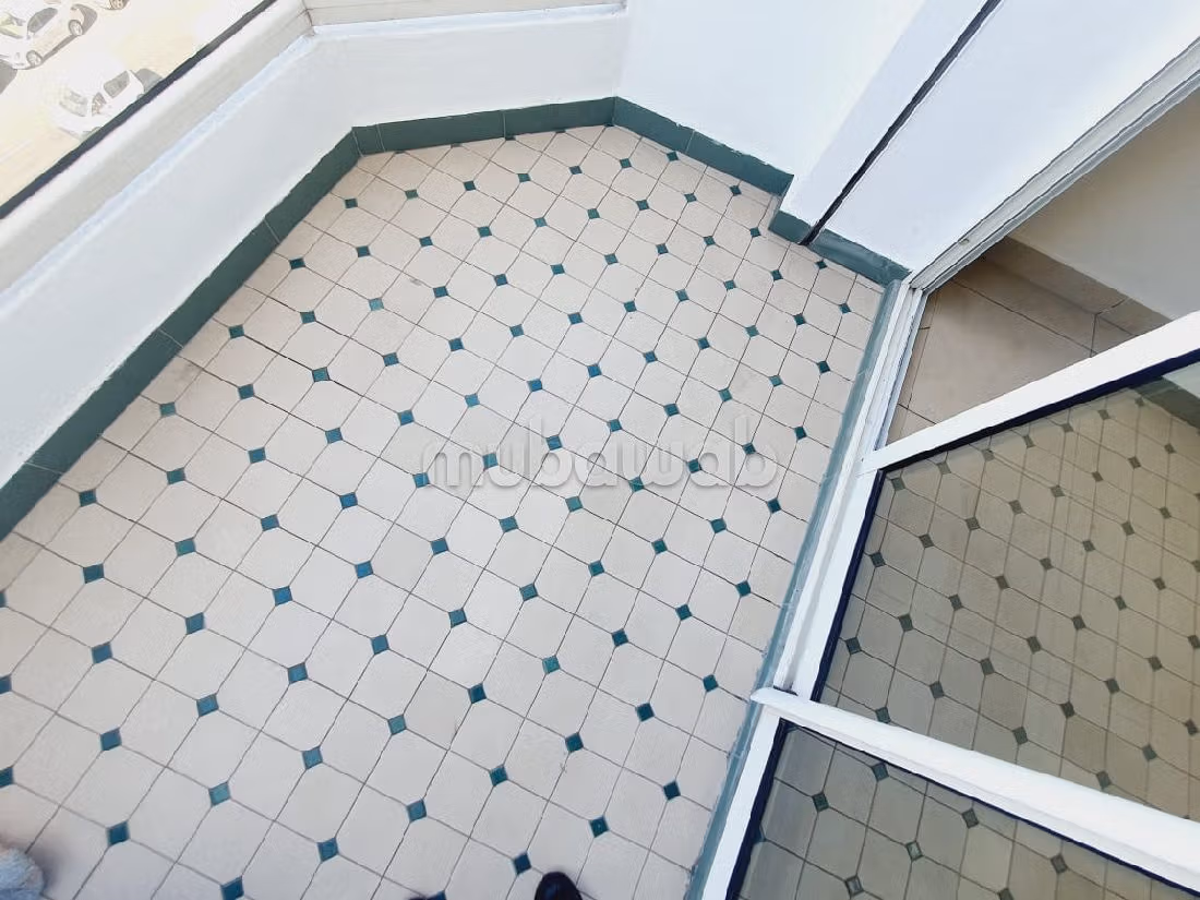 Apartment for rent in Racine. Surface area 60 m². 