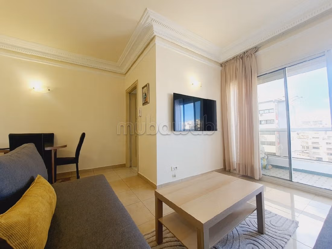 Flat for rent in Racine. Large area 60 m². 