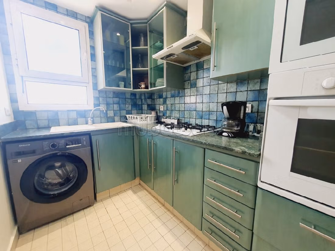 Flat for rent in Racine. Large area 60 m². 