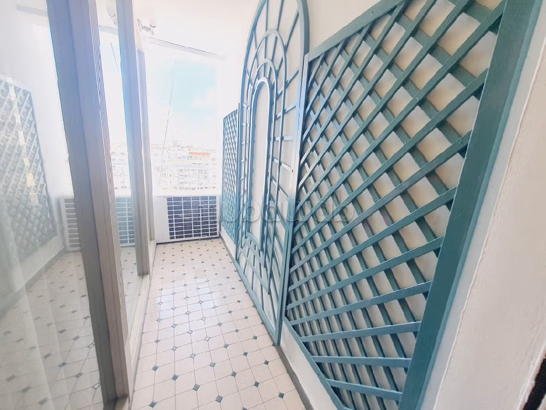 Flat for rent in Racine. Large area 60 m². 