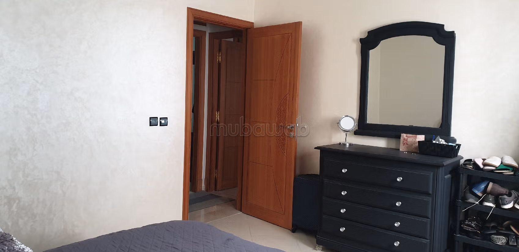Appartement à l'achat à Al Karaouiyine. Superficie 238 m². Meublé. 
