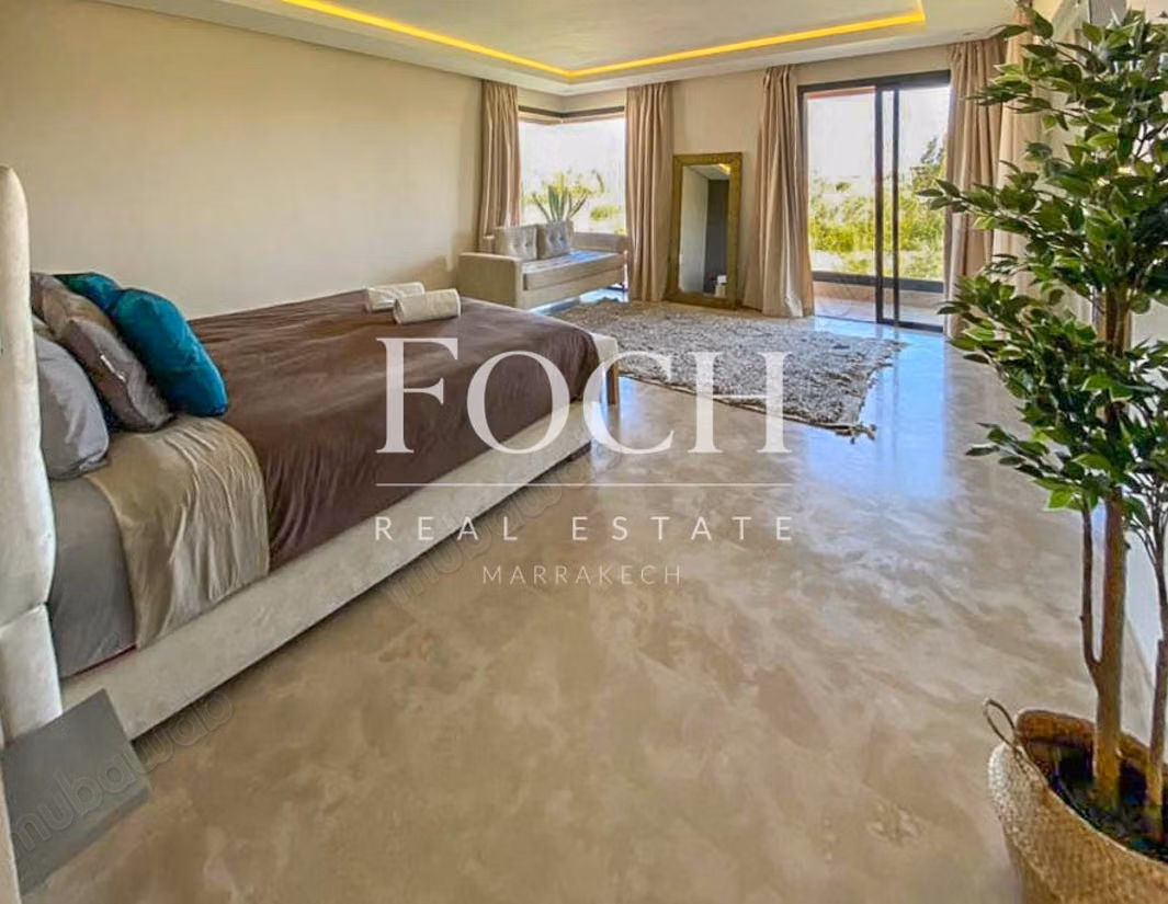 Moderne sur Golf, piscine chauffée, jacuzzi, hammam, cinéma