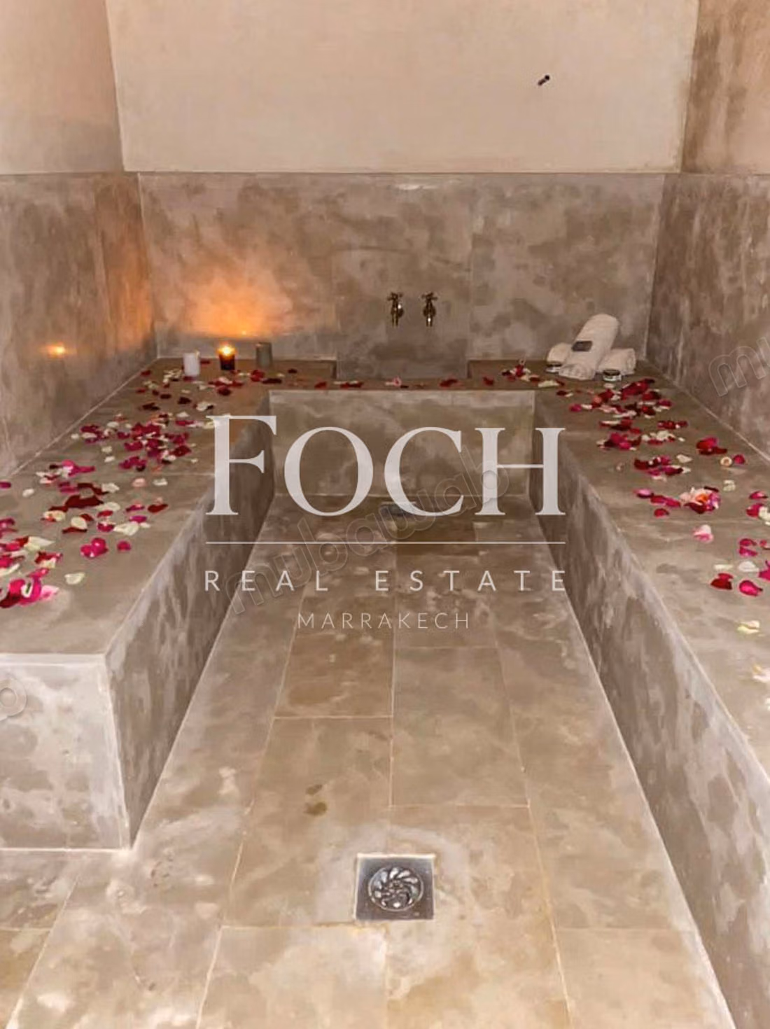Moderne sur Golf, piscine chauffée, jacuzzi, hammam, cinéma