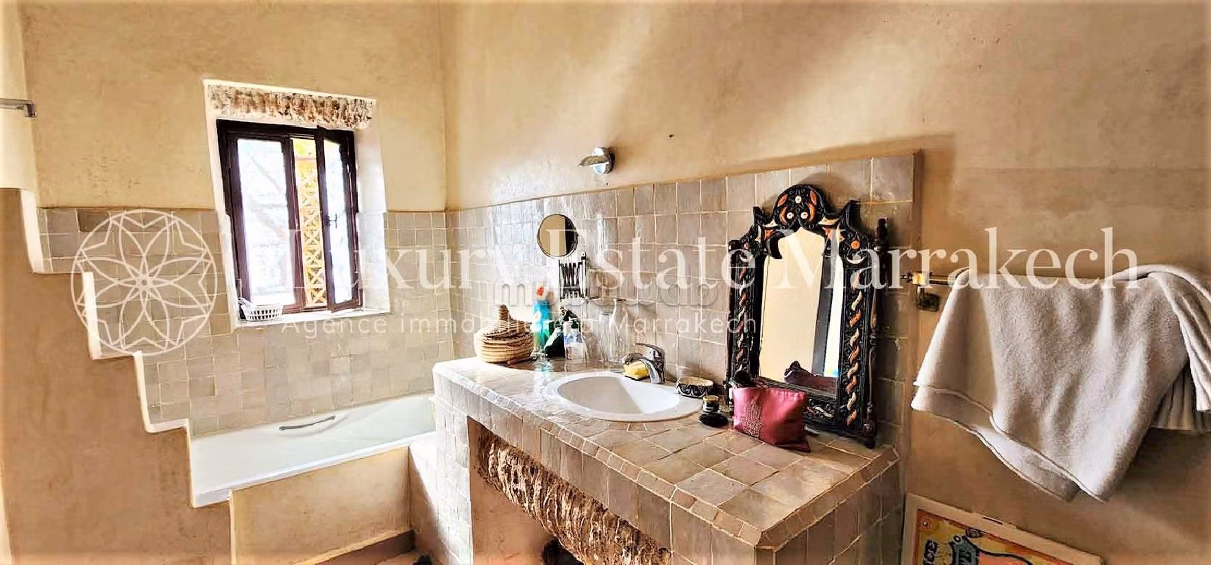 Vendita villa di lusso a Route de Fez. Superficie di 300 m². ammobiliato. 