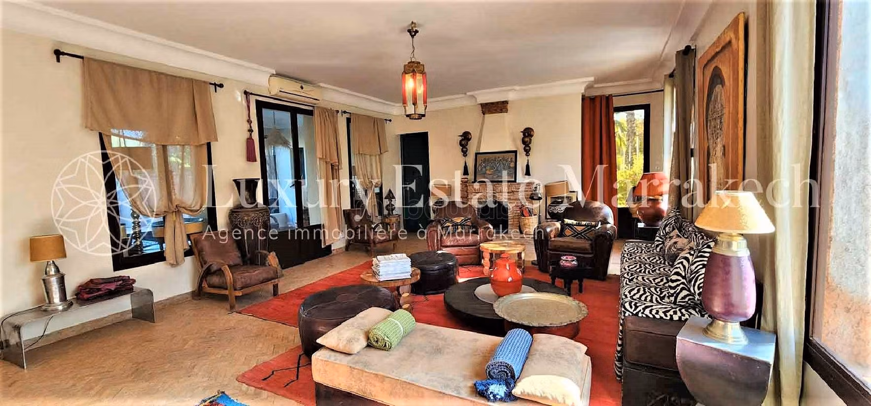 Vendita villa di lusso a Route de Fez. Superficie di 300 m². ammobiliato. 