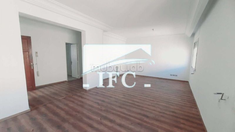 Bureau en 3 espaces 120m² Lac 1 IFCL1215