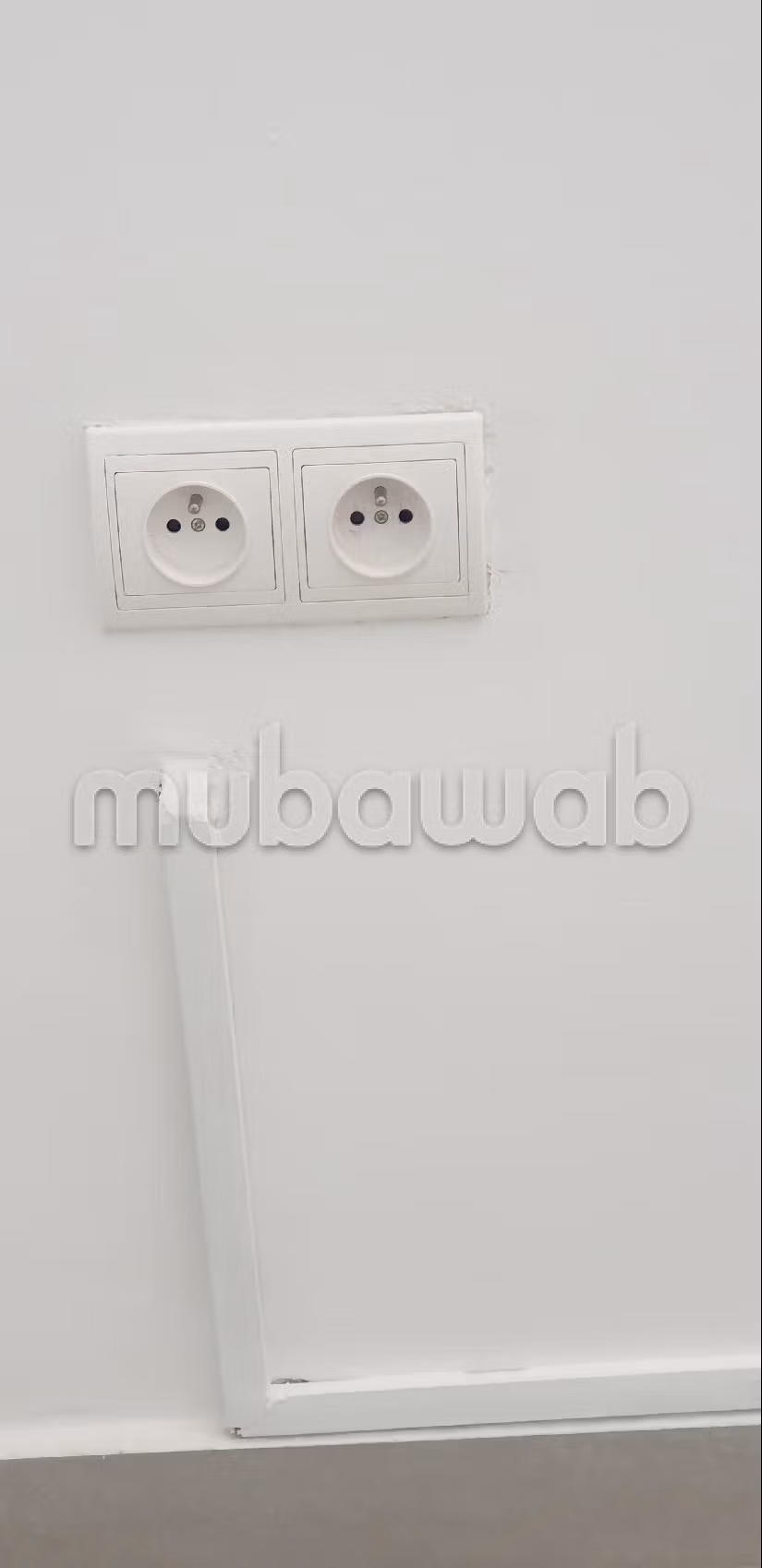 Kantoorruimte te huur in Zone Industrielle Agadir. Totale oppervlakte 75 m². Dubbel glas en extra beveiligde deur