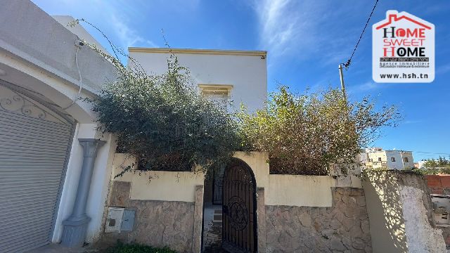 Find your house to buy in Gammarth Village. 4 rooms. Gardeners, Large terrace