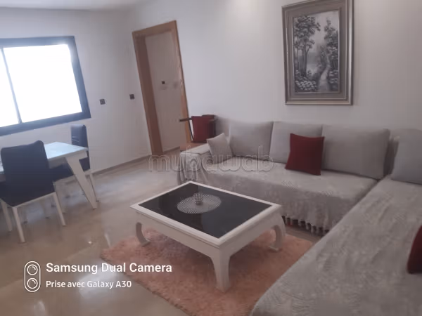 Bellissimo appartamento in affitto a Les Deux Oueds. Superficie 82 m². ammobiliato.