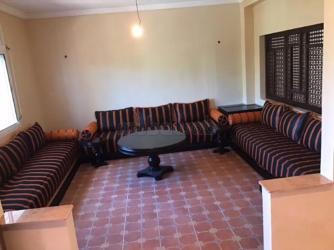 Nu kopen: villa's en luxe woningen in Quods. Oppervlakte 217 m². Terras en garage