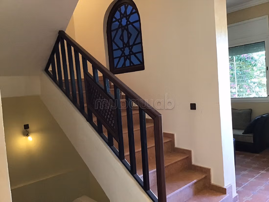 Nu kopen: villa's en luxe woningen in Quods. Oppervlakte 217 m². Terras en garage