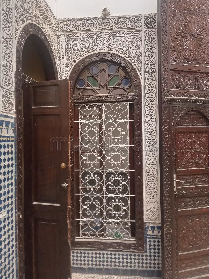 Riads om te kopen in Talaa. 9 Ruimtes. Groot terras. 