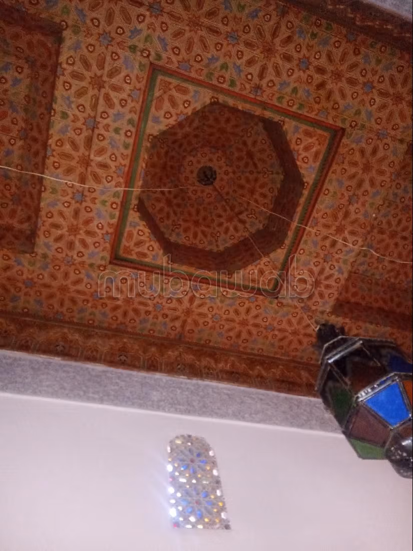 Riads om te kopen in Talaa. 9 Ruimtes. Groot terras. 