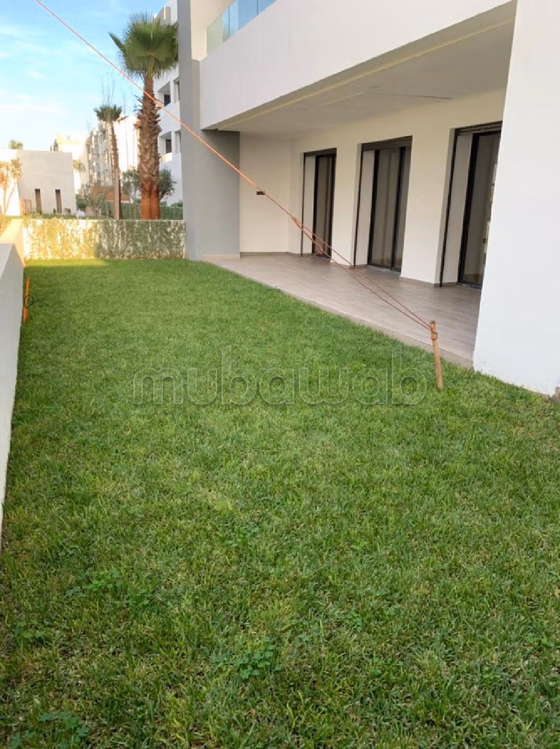 Vendita di un bell'appartamento a Nassim 2. Superficie totale 214 m². Camino e aria condizionata. 