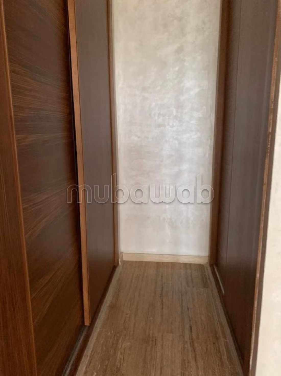 Vendita di un bell'appartamento a Nassim 2. Superficie totale 214 m². Camino e aria condizionata. 