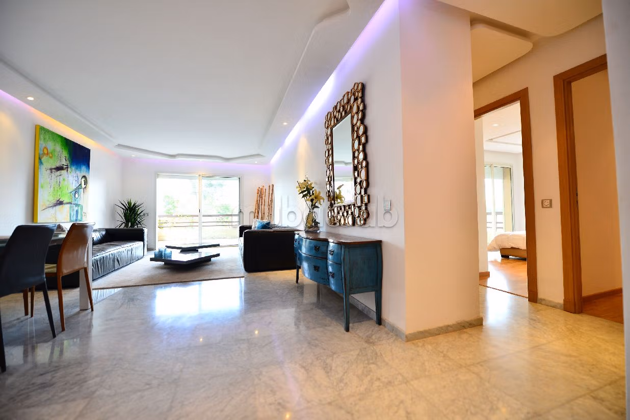 Sell apartment in Agdal. 3 large living areas. Residence with swimming pool