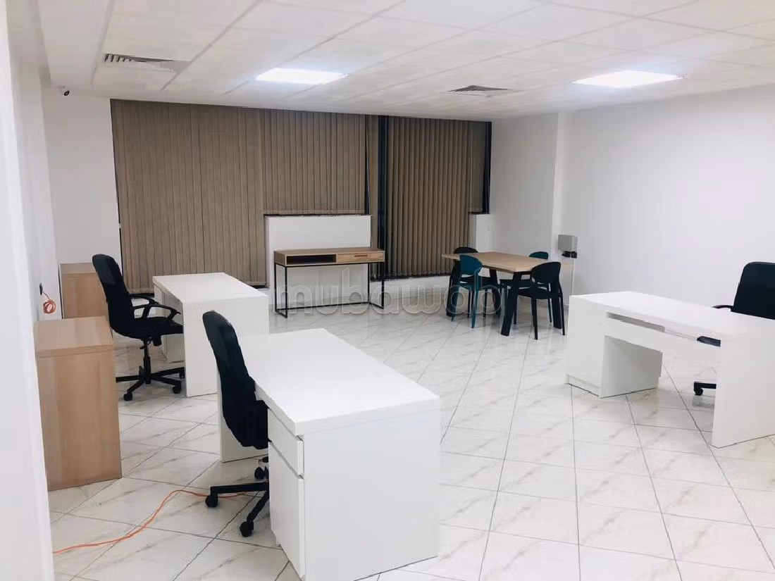 Vend Bureau neuf meublé